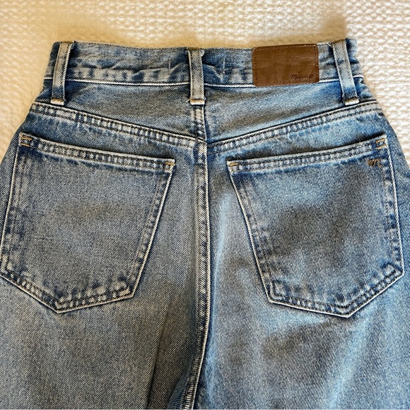 Madewell Baggy Straight Jean. - Picture 3 of 8